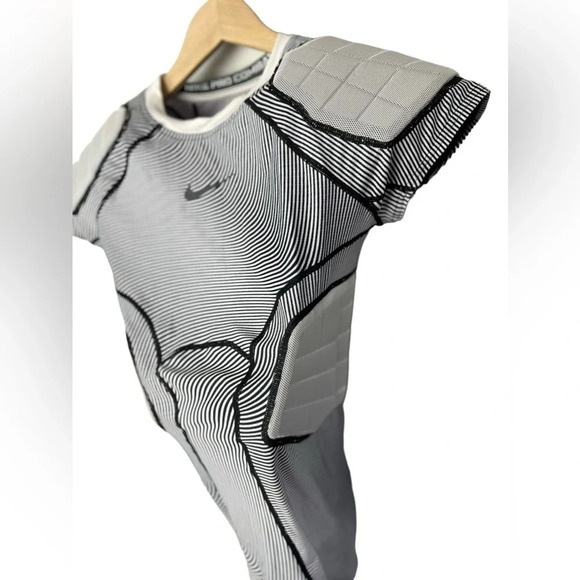 Nike • Pro Combat Padded Compression Shirt - Picture 5 of 11